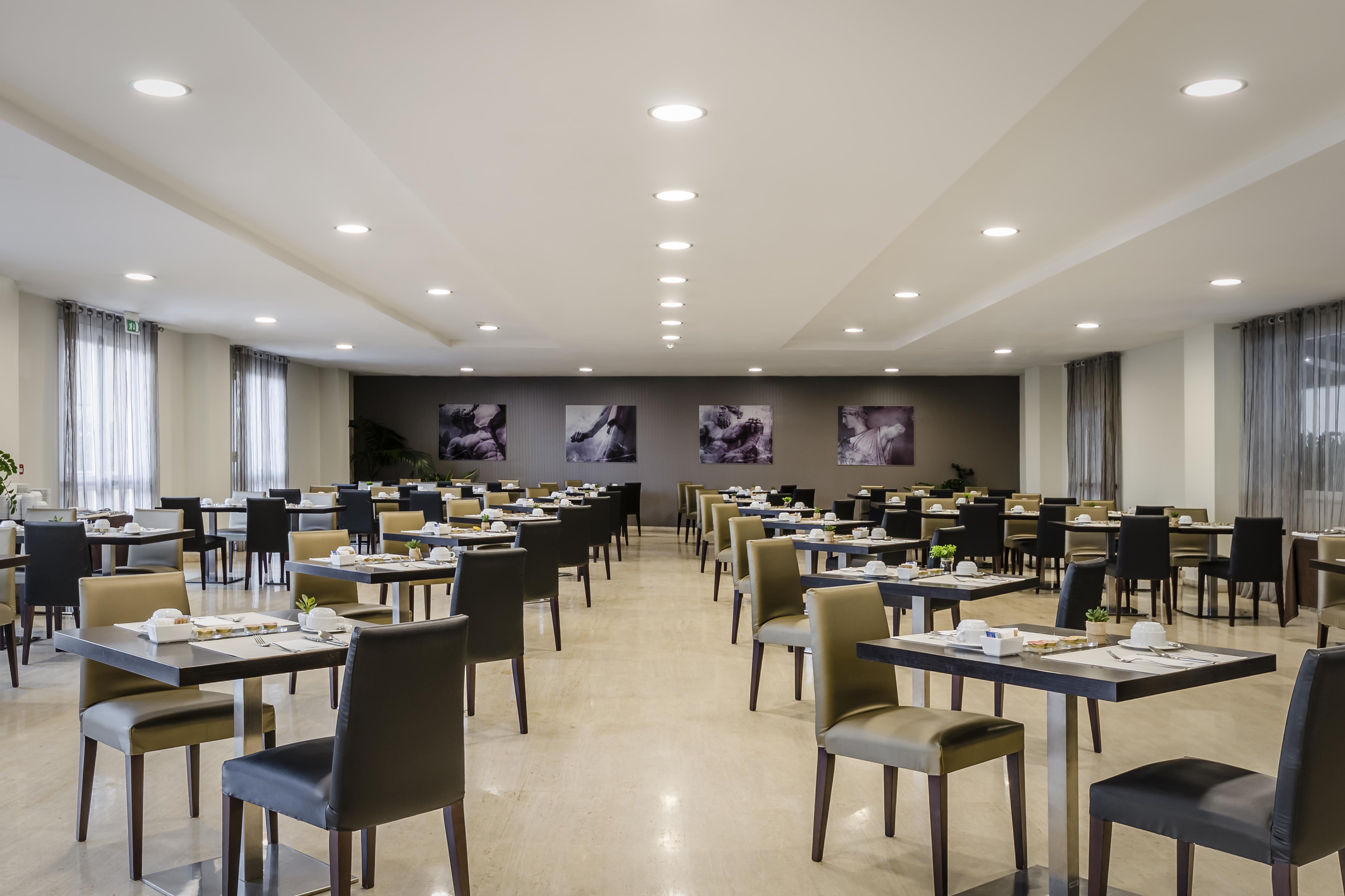 Hotel Eurostars Roma Aeterna Esterno foto