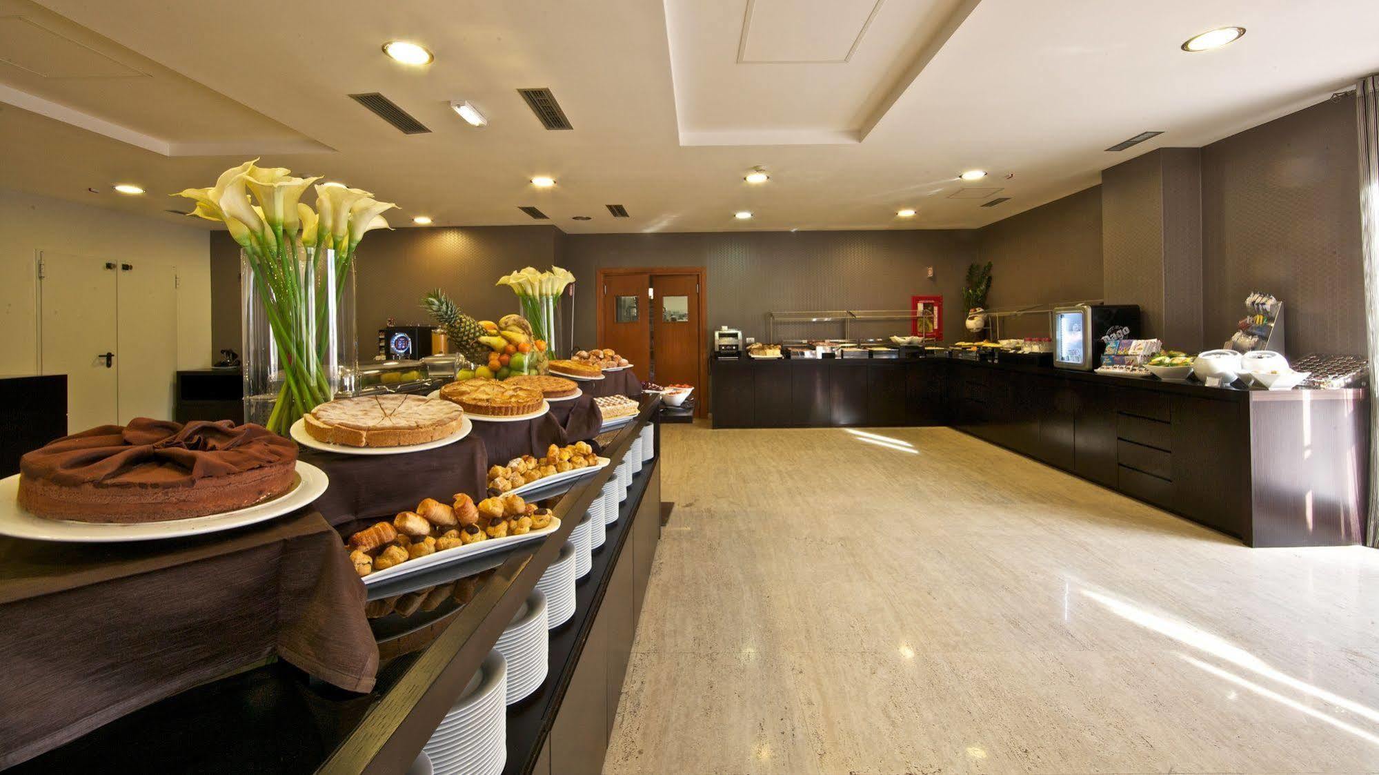 Hotel Eurostars Roma Aeterna Esterno foto