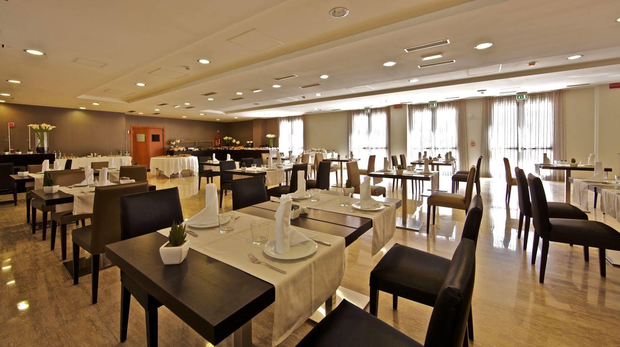 Hotel Eurostars Roma Aeterna Esterno foto
